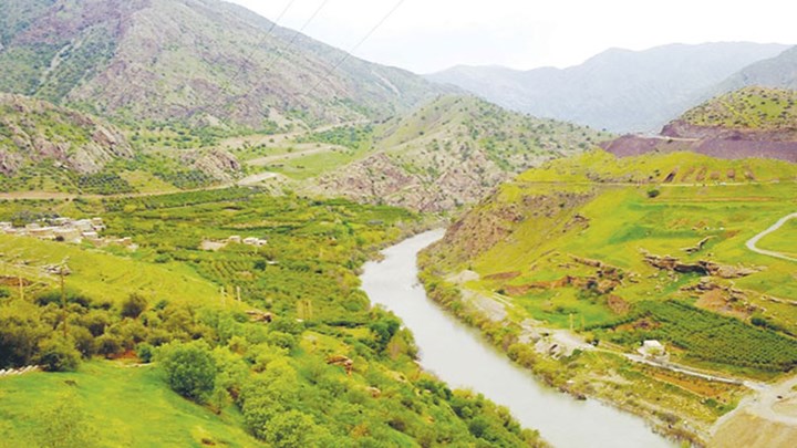 بێ ئەوەی موچەیان پێ بدرێت ٢٥٠ کرێکاری کورد ناچار بە پاکانە حیساب کران بێ ئەوەی موچەیان پێ بدرێت ٢٥٠ کرێکاری کورد ناچار بە پاکانە حیساب کران