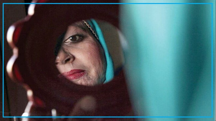 لە سەقز بە تیزاو هێرش کرایە سەر دایکێک و کچەکەی لە سەقز بە تیزاو هێرش کرایە سەر دایکێک و کچەکەی