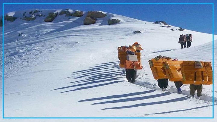 زخمی شدن سە کولبر در مرزهای کردستان زخمی شدن سە کولبر در مرزهای کردستان