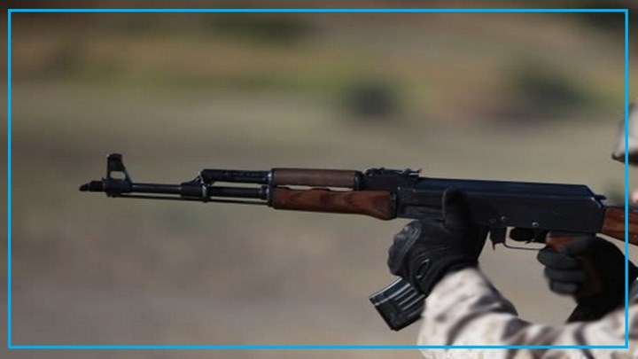 درگیری میان نیروهای مسلح و کاسبکاران در سردشت ٦ زخمی بە دنبال داشت درگیری میان نیروهای مسلح و کاسبکاران در سردشت ٦ زخمی بە دنبال داشت